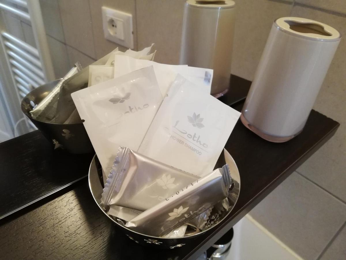 Bed And Breakfast Porta Romana Оменья Экстерьер фото